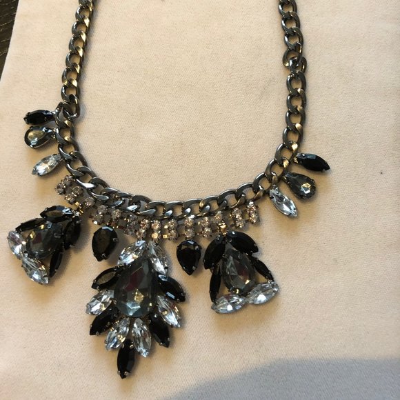 Artizan Canada Jewelry - Statement neckace  Artizan Canada